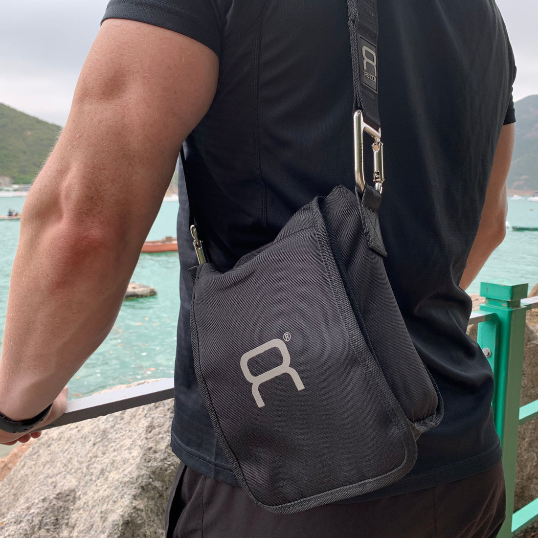 BAG/DOOR MOUNT